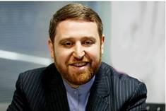 A person with a beard smiling
AI-generated content may be incorrect.