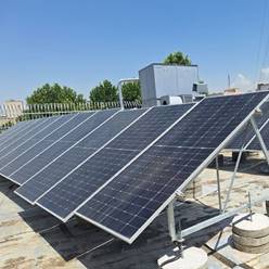 Solar panels on a roof
AI-generated content may be incorrect.