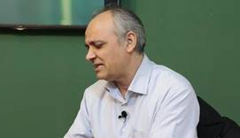 احمد زیدآبادی : ظاهراً 
