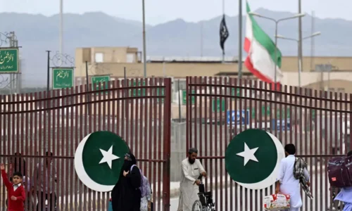 إغلاق معبرين حدوديين مع إيران،